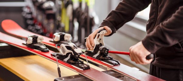 Ski,Equipment,Adjusting,By,Ski,Master.,Ski,Service,And,Ski